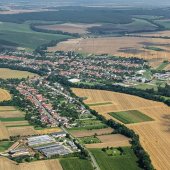 OBEC RADOŠOVCE: Letecký pohľad na obec