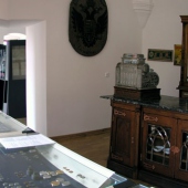 NÁRODNÁ BANKA SLOVENSKA - MÚZEUM MINCÍ A MEDAILÍ KREMNICA: Ein Blick in die historisch-numismatische Ausstellung Zwei Geldseiten