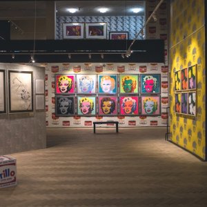 MÚZEUM MODERNÉHO UMENIA ANDYHO WARHOLA: Stála expozícia Andyho Warhola 3